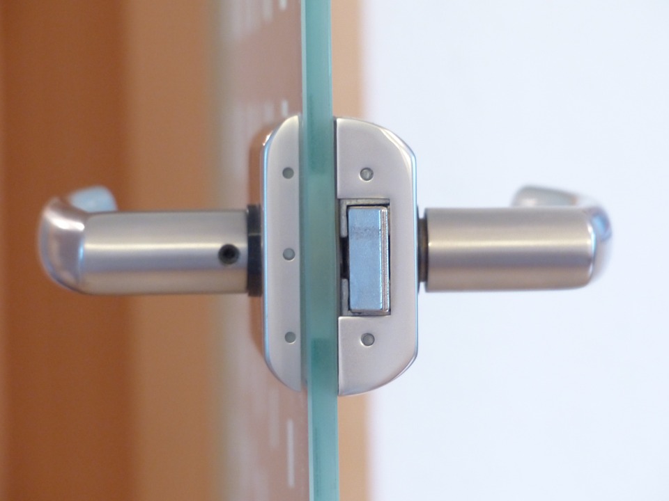 glass door